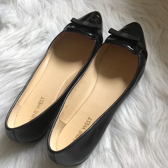 nine west saxiphone flats